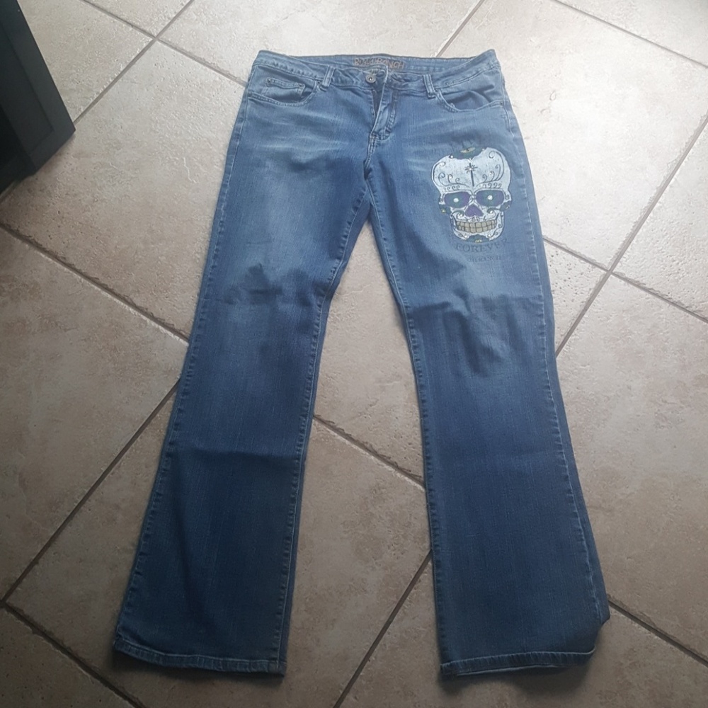 Jeans with printed skull