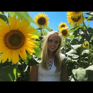 Meet your Posher, Claire