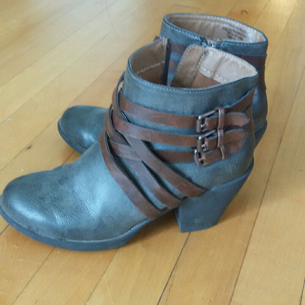 Ankle boots