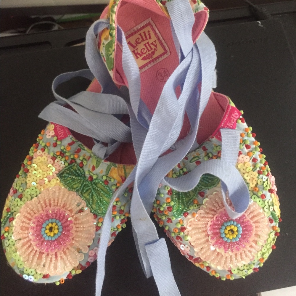 Kelli Kelly shoes size 34(4 girls)