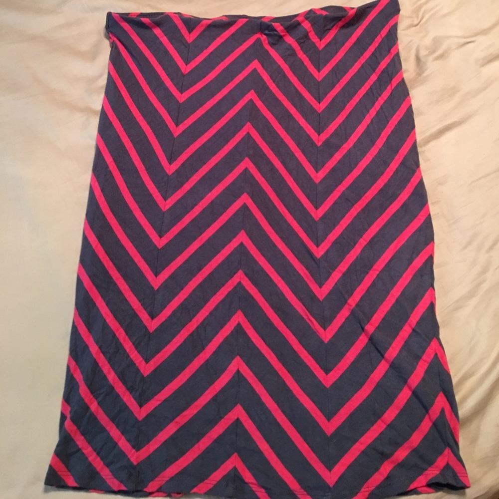 NWOT Mossimo chevron pattern pencil skirt