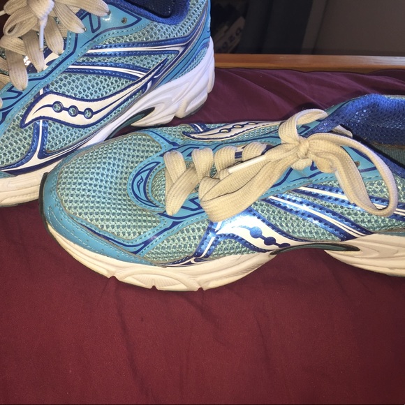 Saucony Tennis Shoes - Picture 3 of 3