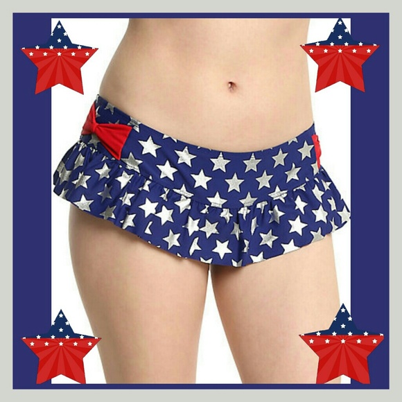 DC comics Wonder Woman Ruffled Bikini - Picture 4 of 5