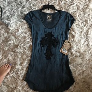 Cute shirt with cross
