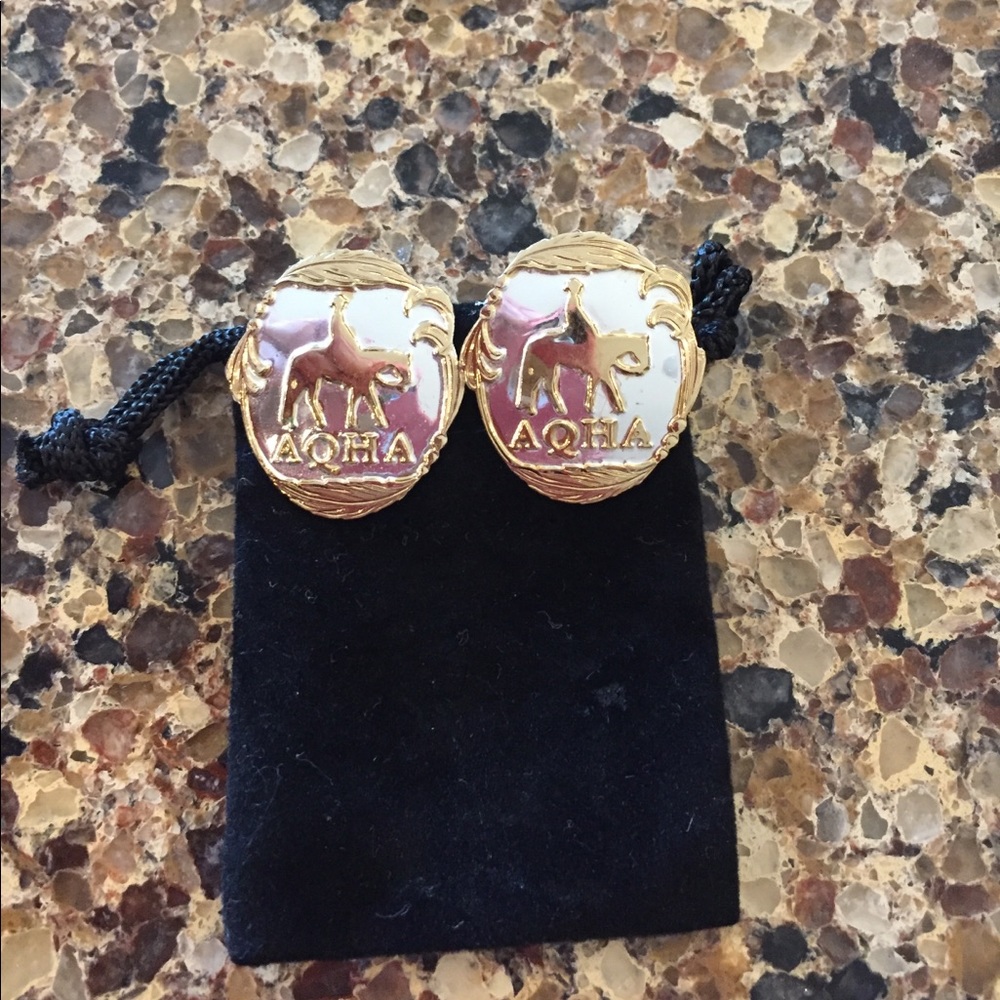 Montana Silversmiths AQHA earrings