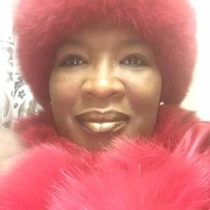 Meet your Posher, Leila