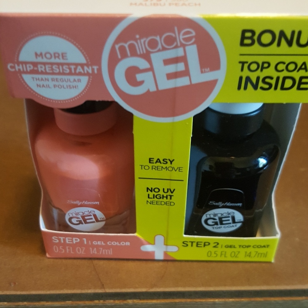Sally Hansen gel nail polish NWOT