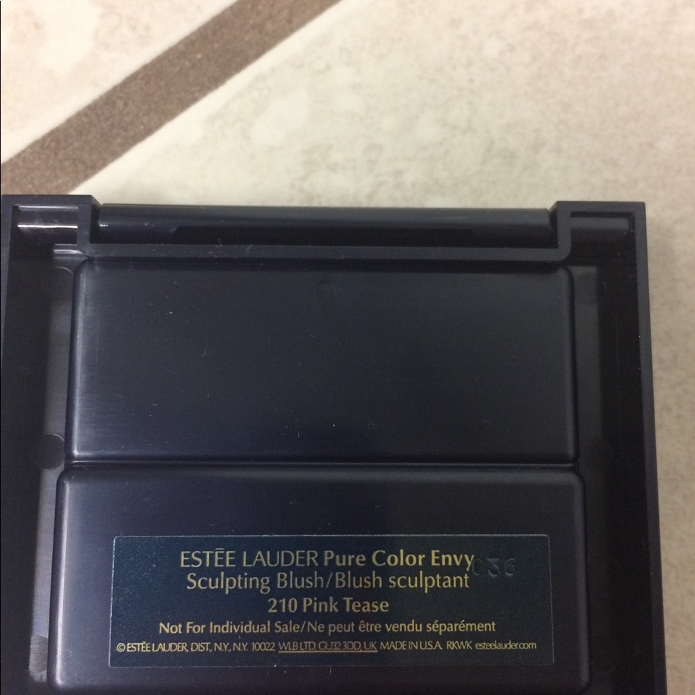 Estée Lauder blush and creme