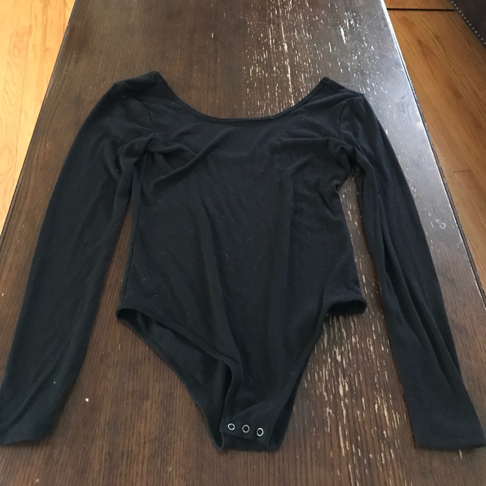 Low back bodysuit NWOT❤️