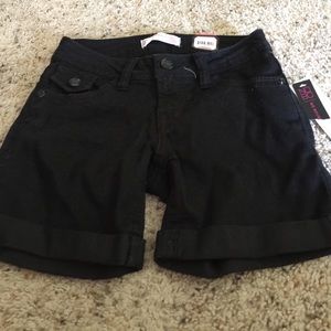 Jrs black denim shorts.
