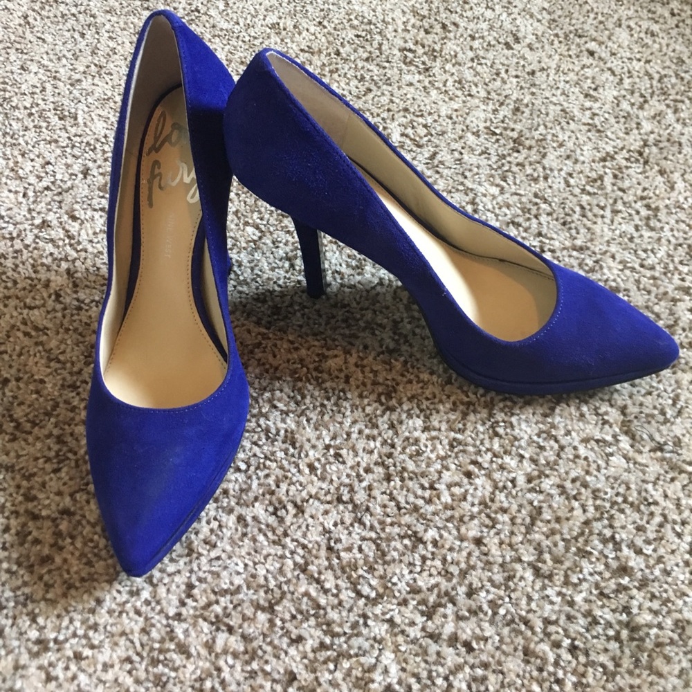 Nine west velour heels