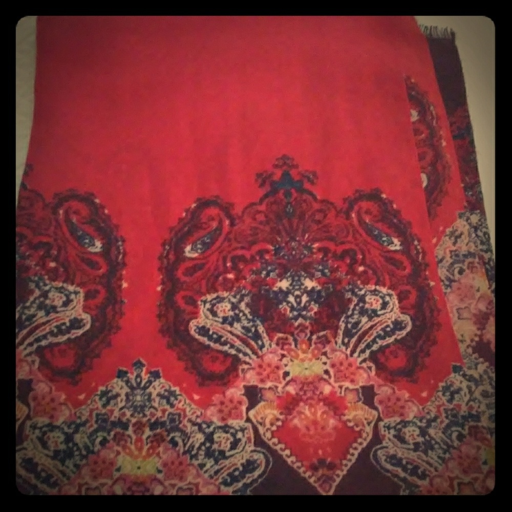 Red and burgundy Ann Taylor Loft wool blend scarf