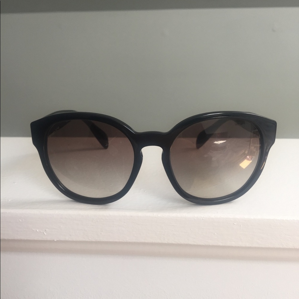 Prada Women's 18rs Sunglasses