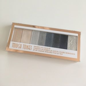Kardashian Beauty Touch Tones Eyeshadow