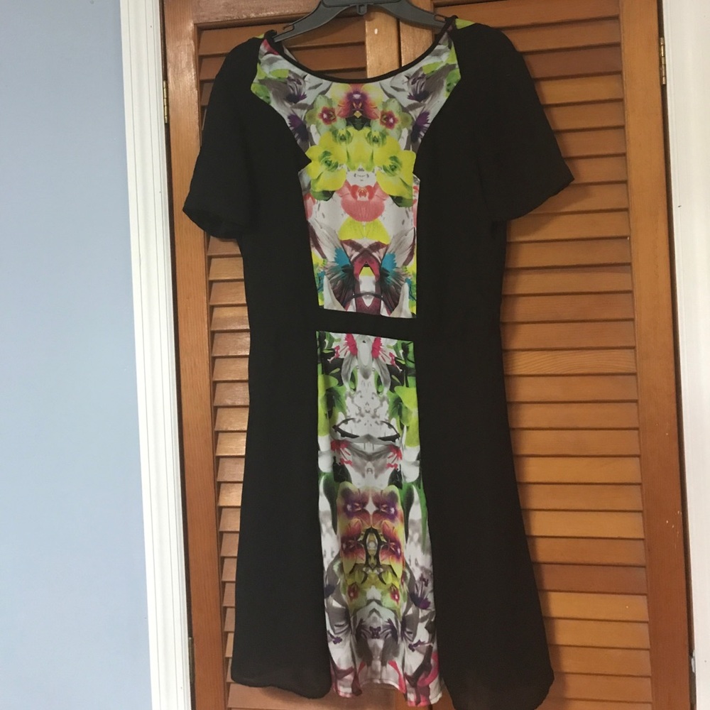 🔴 Offers Accepted 🔴 floral dress