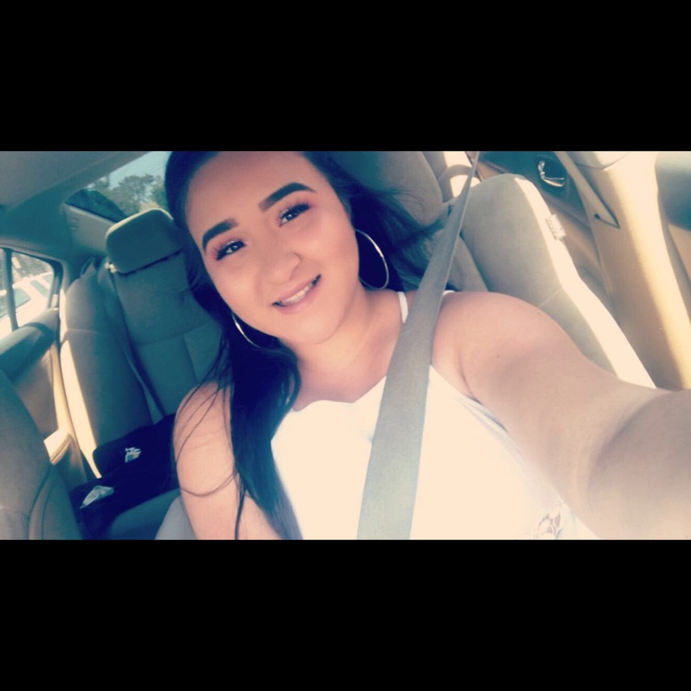 Meet your Posher, Jeanine