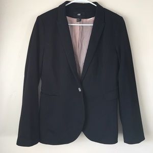 Black fitted blazer