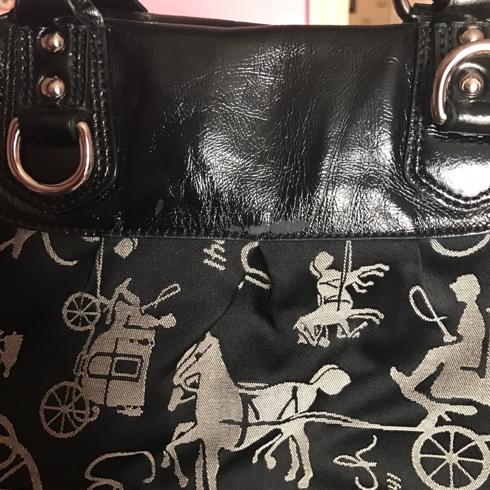Additional photos for Coach horse & carriage large