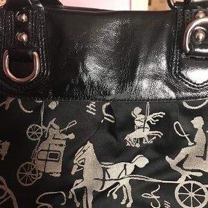 Additional photos for Coach horse & carriage large