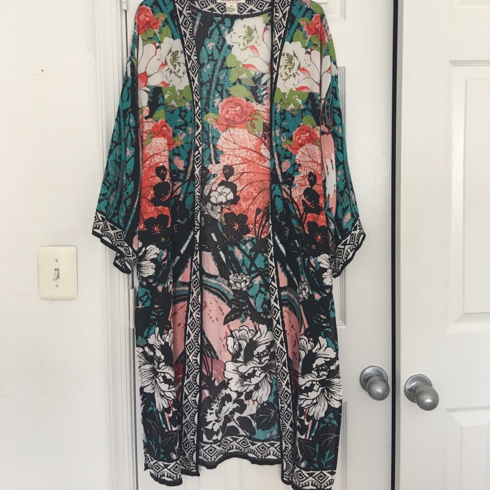 Bright and Colorful Jealous Tomato Kimono