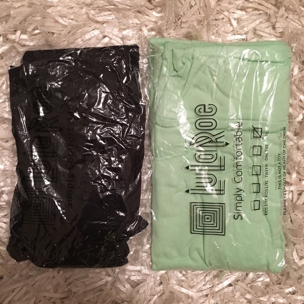 Lularoe TC solid bundle. Solid black & mint green.