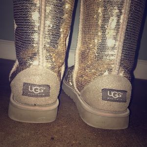 ✨SPARKLING UGGS✨