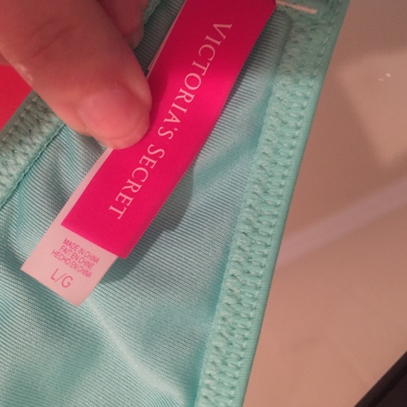 Victoria Secret Bathing suit top - Picture 4 of 4