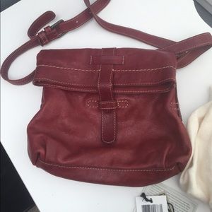 Frye Artisan Fold Crossbody Bag- burnt red