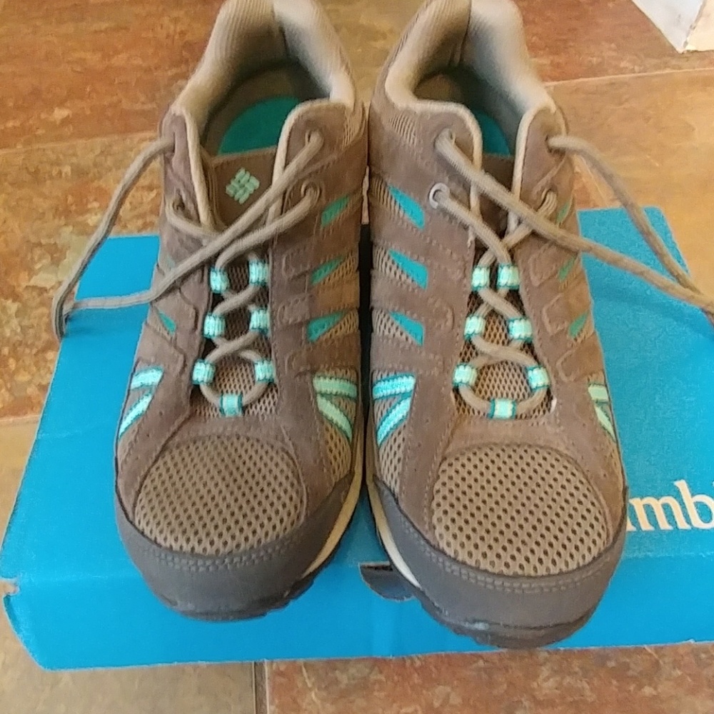 Columbia hiking boots* Dakota Drifter