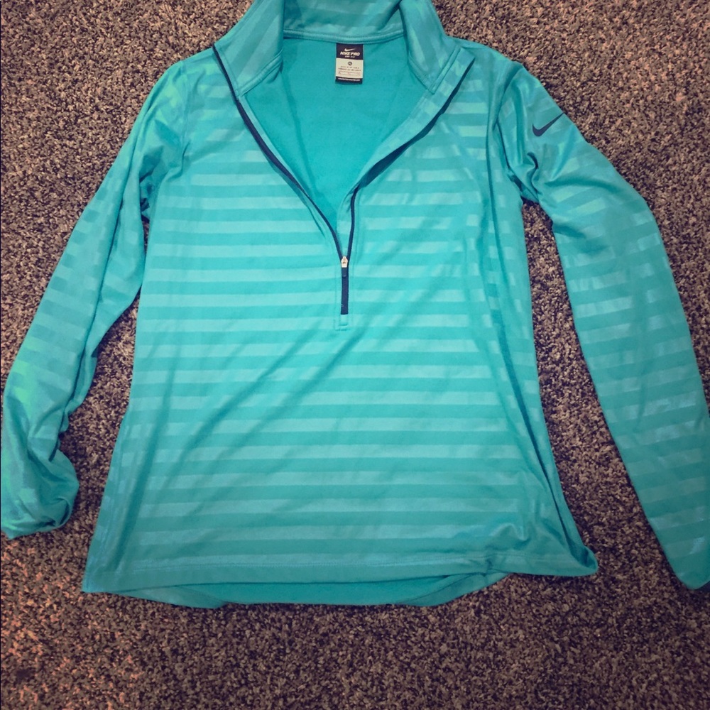 Nike pro half zip