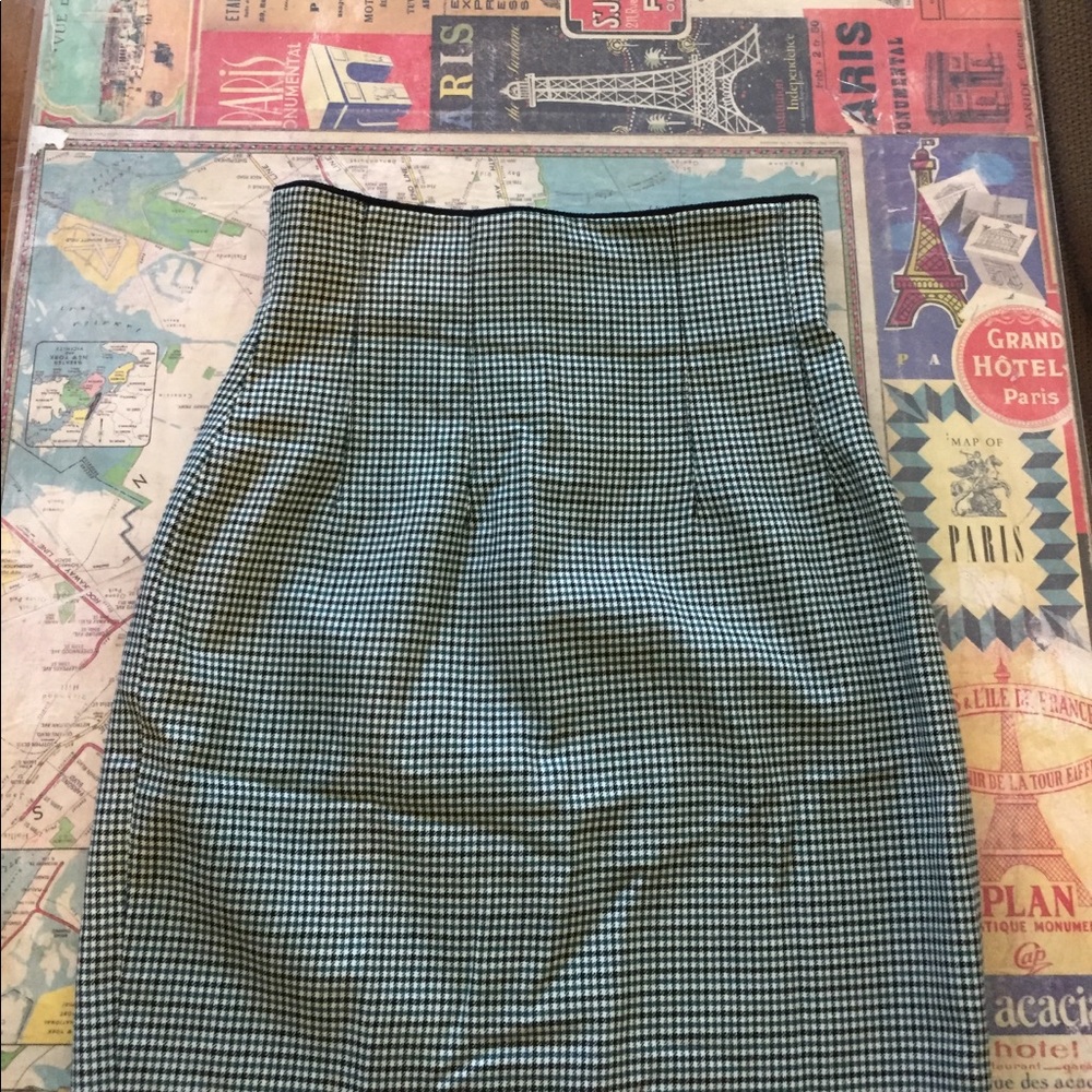 Vintage high waisted corset top midi skirt!