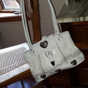 White shoulder bag
