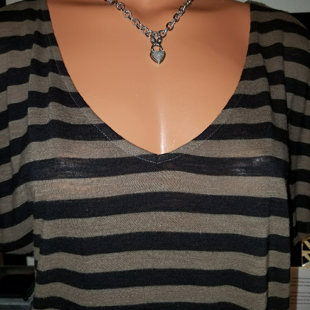 Express blouse. - Picture 2 of 8