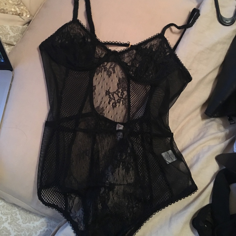 NWOT lace bodysuit