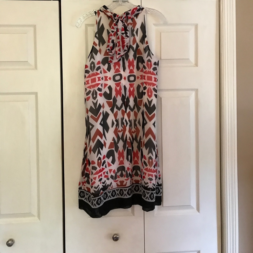 Patterned Dress - Picture 2 of 5