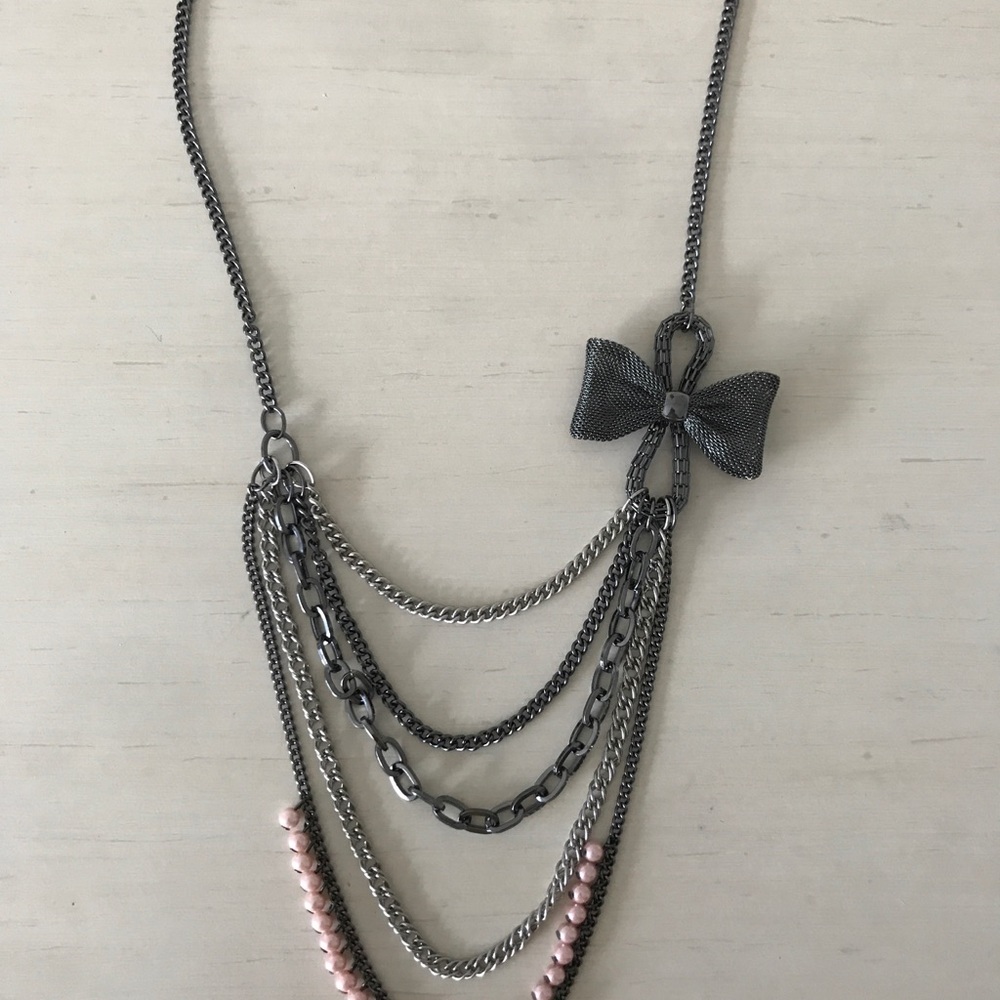 Bow necklace!!