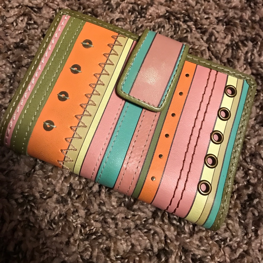 FOSSIL wallet