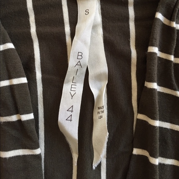 ANTHROPOLOGIE Bailey 44 Top - Picture 5 of 8