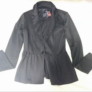 Black Blazer 👩🏽‍💼