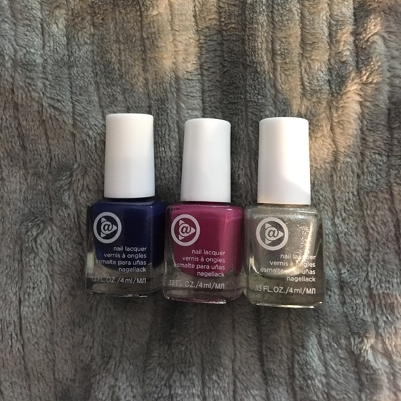 MORE PICS FOR THE MAKEUP BUNDLE !! - Picture 3 of 8