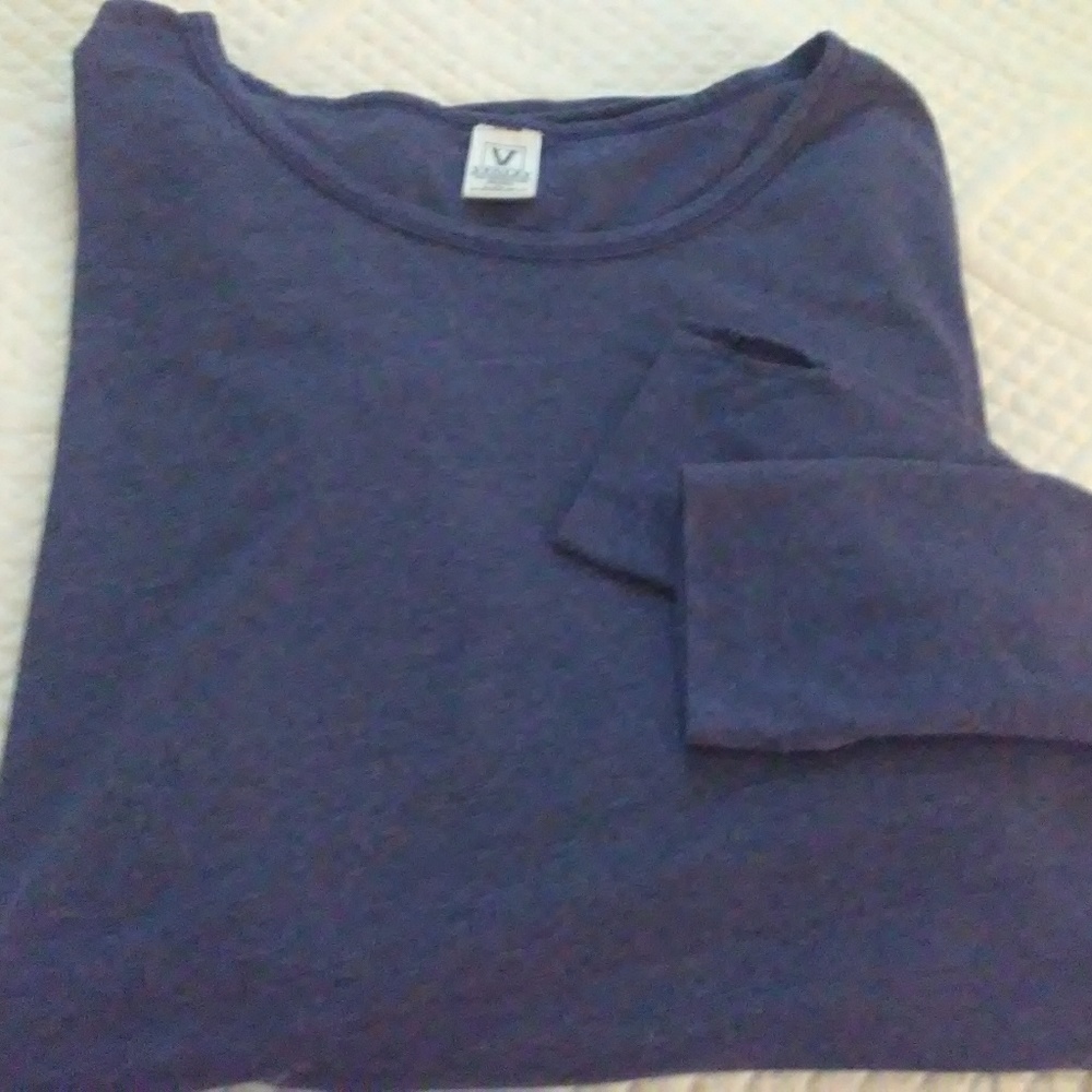 Venley USA made thumbhole long sleeve t-shirt, l