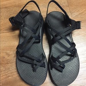 Womens Black Chacos