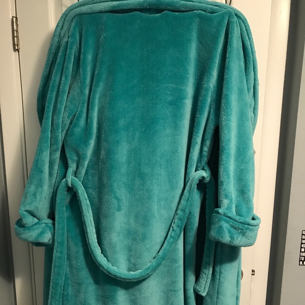 Sonoma teal bath robe