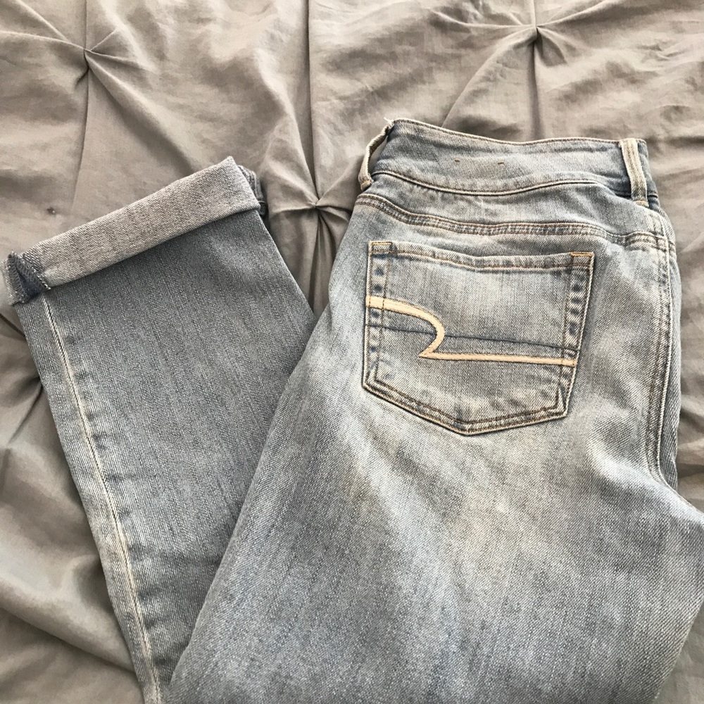 American Eagle crop stretch