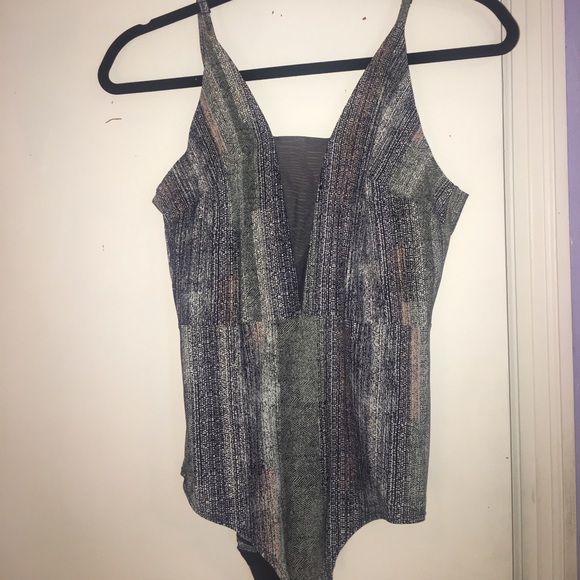 H&M barley worn bodysuit - Picture 1 of 3