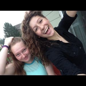 Meet your Posher, Emily