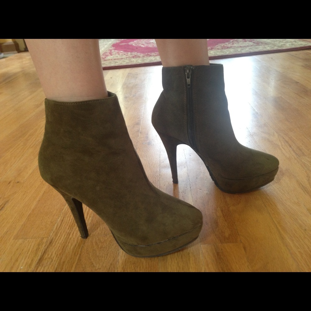 Steve Madden Green Heeled Booties