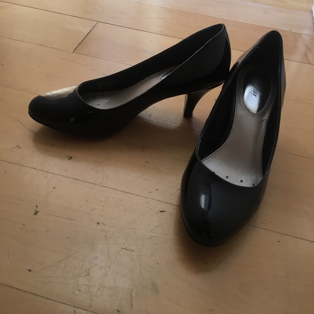 Almost new Little black heels!
