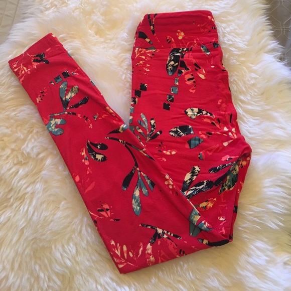LuLaRoe Pants - ❗️FINAL PRICE❗️NWOT OS LuLaRoe Leggings