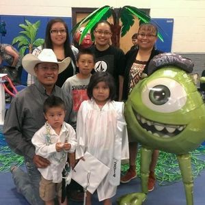 Meet your Posher, Pedro n cortha